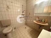 358.Haupthaus.Innen.EG.Badezimmer - 