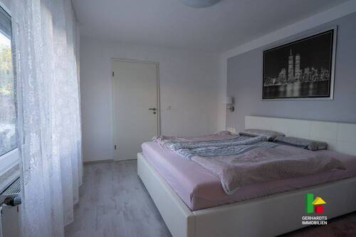 Schlafzimmer EG - 