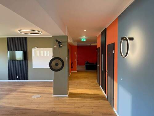 Salesfloor 3 - 