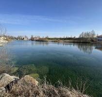 Wohnen, wo der Alltag Pause macht - Ihr bebaubares Grundstück direkt am See in Leipheim