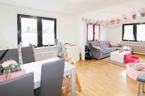 Wohnzimmer (2) - 2 Zimmer Einfamilienhaus in Hambühren