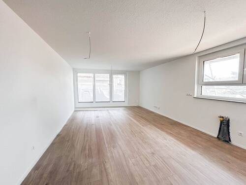 Wohn-und Esszimmer - 2 Zimmer Etagenwohnung zur Miete in Bad Friedrichshall / Kochendorf (Württemberg)