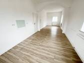Wohn- und Essbereich mit Küche - 3 Zimmer Etagenwohnung zur Miete in Schrozberg