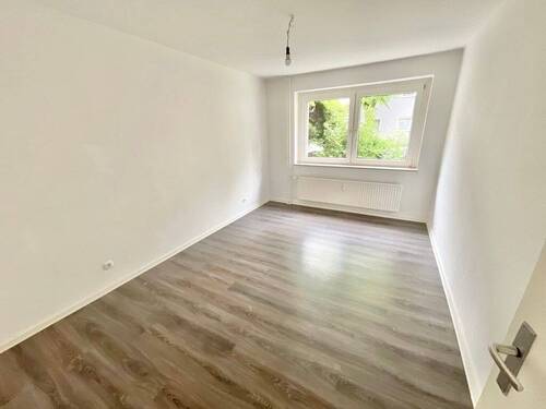 Schlafzimmer - Attraktive 2-Zimmer-Wohnung im EG!