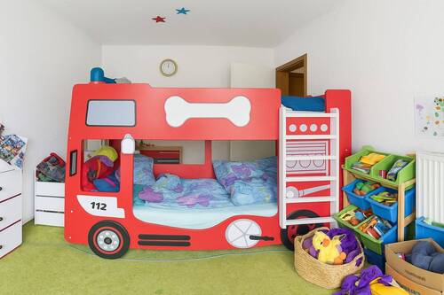 Kinderzimmer 2 - 5 Zimmer Reihenmittelhaus zur Miete in Lübeck / Sankt Lorenz Nord