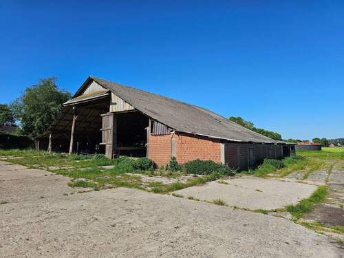 Hof hinten I - Grundstück in Weener