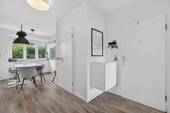 Eingangsbereich mit offenem und lichtdurchflutetem Wohngefühl - 3 Zimmer Etagenwohnung zum Kaufen in Herten
