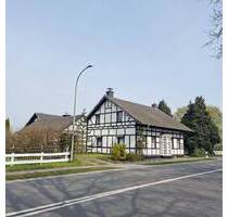 Fachwerkhaus mit Einliegerwohnung und Pferdeboxen mit ca. 14.000 m² Grundstück am Niederrhein - Niederkrüchten Heyen