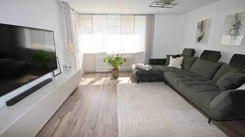 Moderner Wohnraum - 4 Zimmer Etagenwohnung zum Kaufen in Neumarkt in der Oberpfalz