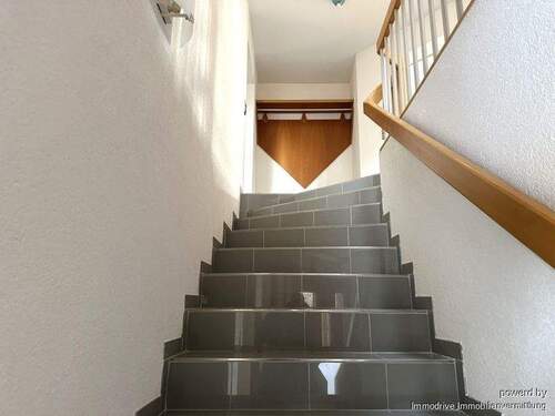 Treppe zum Obergeschoss - 