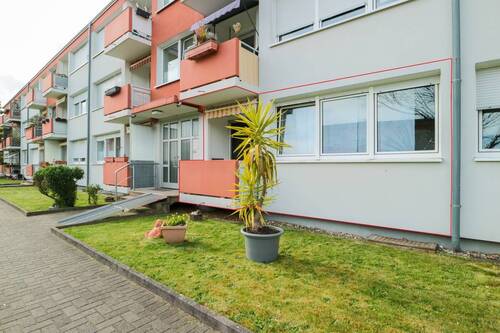 Außenbild - Erdgeschosswohnung mit Südbalkon in Zons