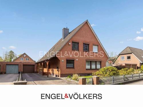  Titelbild - Sanierungsbedürftiges Einfamilienhaus in ruhiger Wohngegend
