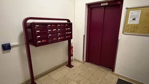Lift - 