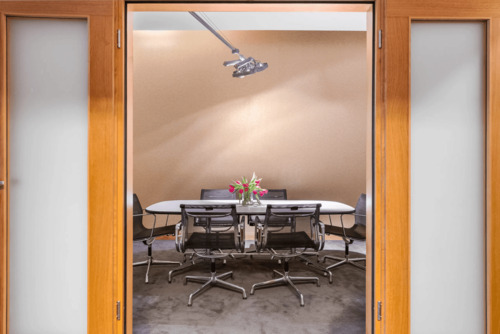 Konferenzraum im Büro - Conference Room in office - Büro mit 109,00 m&sup2; in Berlin zum Kaufen