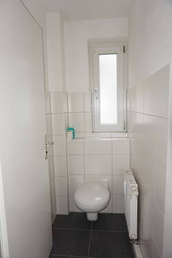 WC - 