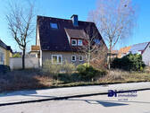 Straßenansicht - Familien(t)raum zum Selbstgestalten - entkerntes Haus mit 1.030 m² Grundstück in ruhiger Lage