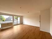 großzg. Wohn-Esszimmer.JPG - 3 Zimmer Etagenwohnung zur Miete in Achim
