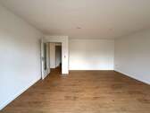 Wohnraum, Blick Richtg. Eingang.JPG - 