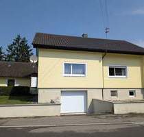 Einfamilienhaus mit großem Grundstück & Doppelgarage - Schömberg Schörzingen
