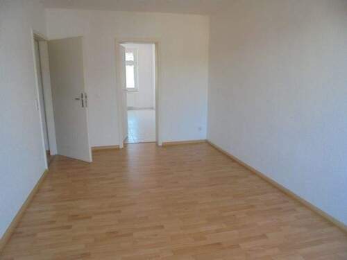 Wohnzimmer mit Zugang Küche - 