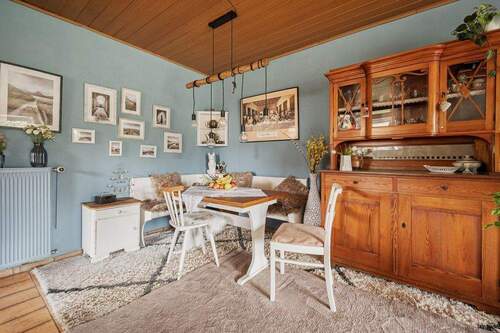 Essecke - 9 Zimmer Mehrfamilienhaus, Wohnhaus in Mainz / Weisenau