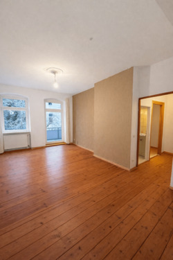 Wohnzimmer - 2 Zimmer Etagenwohnung zum Kaufen in Berlin