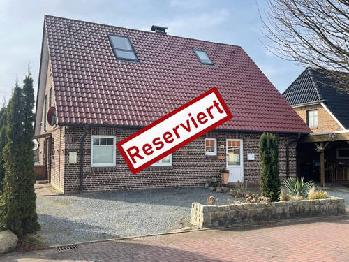 Ihr neues Zuhause - Zweifamilienhaus mit Garten, Terrasse, Carport in ruhiger Sackgassenlage