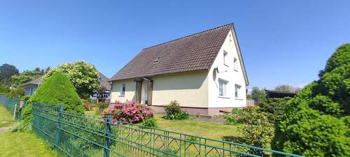 Außenansicht - Einfamilienhaus (sanierungsbedürftig) mit weitläufigem Grundstück in der nähe von Kühlungsborn