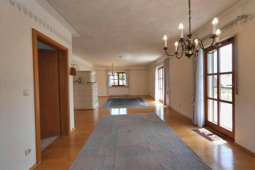 Wohnzimmer - Einfamilienhaus mit 159,00 m&sup2; in Treuchtlingen zum Kaufen