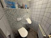 Halle WC - 