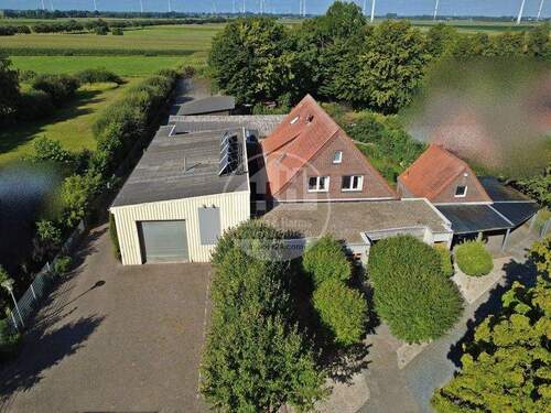 Vorderansicht - Wohn- & Geschäftshaus mit Halle in zentraler Lage (Autobahn-Anbindung A31)