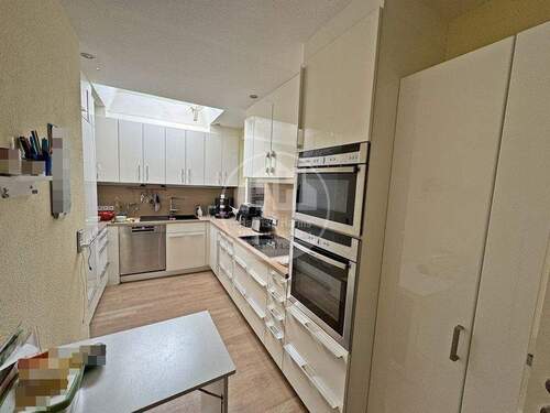 Küche - 5 Zimmer Mehrfamilienhaus, Wohnhaus in Ihlow / Simonswolde