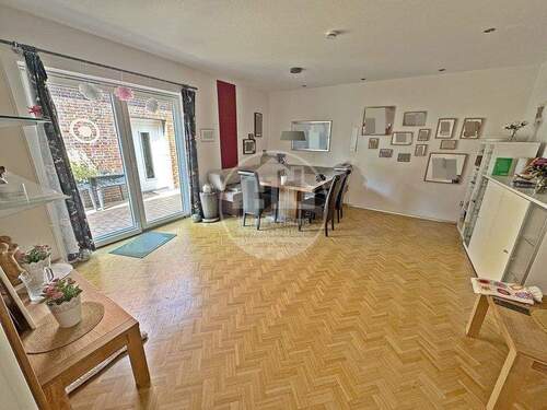 Esszimmer - Mehrfamilienhaus, Wohnhaus mit 260,00 m&sup2; in Ihlow / Simonswolde zum Kaufen