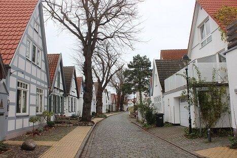 Nachbarschaft.JPG - 4 Zimmer Mehrfamilienhaus, Wohnhaus in Rostock