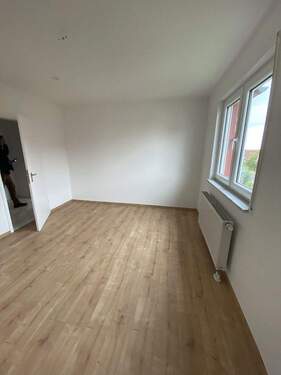 Schlafzimmer - Etagenwohnung mit 62,00 m&sup2; in Schkopau zur Miete