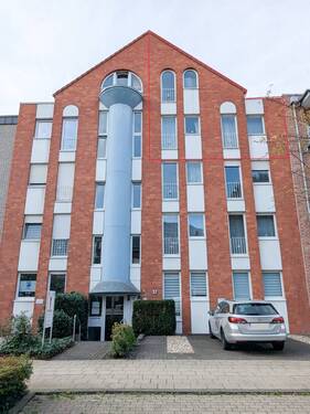Außenansicht - Top-Wohnung mit Aufzug, Klima, Balkon, Dachterrasse und Pkw-Stellplatz in Grevenbroich