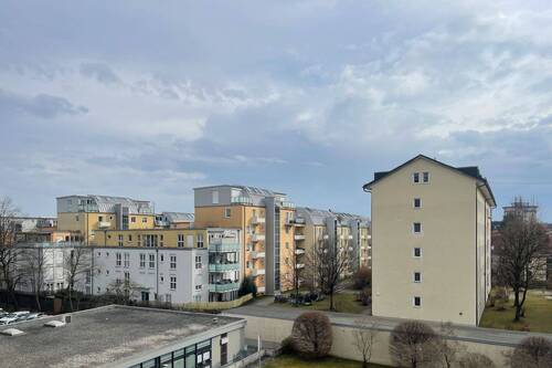 Aussicht - AIGNER - Langjährig vermietete 1-Zimmer-Wohnung mit Südbalkon in Laim