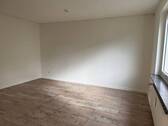 Wohnzimmer (3) - Etagenwohnung mit 68,00 m² in Neustadt in Holstein zum Kaufen