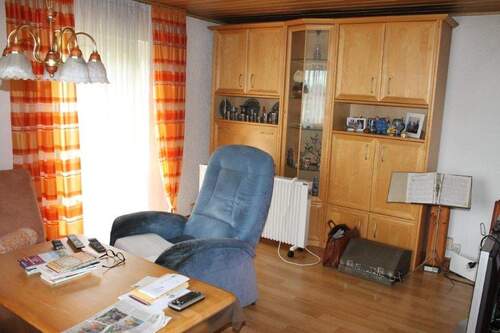 Gemütliche Ruheoase im Wohnzimmer - Einfamilienhaus mit 95,00 m² in Eggenfelden zum Kaufen