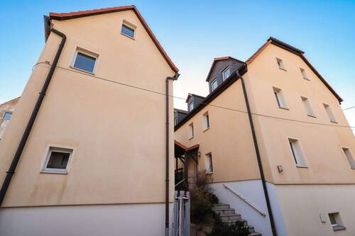 Außenansicht - 2 Zimmer Mehrfamilienhaus, Wohnhaus zum Kaufen in Freital