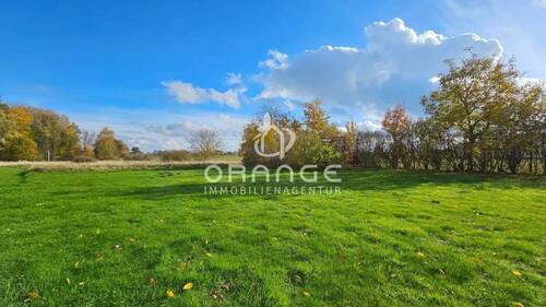 Bild 1 - ***Viel Platz für Familie, Hobby und Natur - Zweifamilienhaus auf ca. 12.000 m² Grundstück***