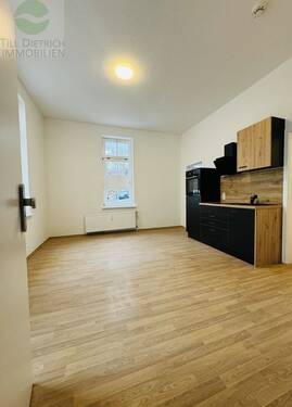 Wohnzimmer - 2 Zimmer Etagenwohnung zur Miete in Ilmenau