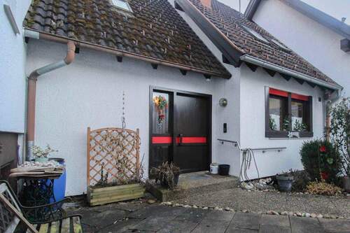 Eingang (2) - 5 Zimmer Einfamilienhaus in Albstadt