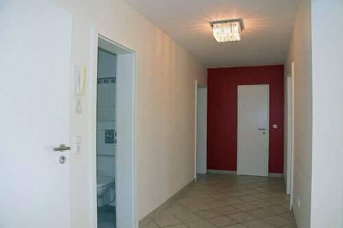 Flur - 3 Zimmer Terrassenwohnung zum Kaufen in Nettetal