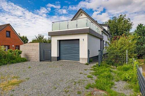 Baujahr 2011 - Mehrfamilienhaus, Wohnhaus mit 103,00 m&sup2; in Schönberg zum Kaufen