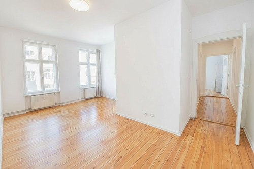 Schlafzimmer - Ohne Möbel - 2 Zimmer Etagenwohnung zum Kaufen in Berlin