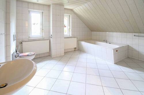 Bad Dachgeschoßwohnung - 