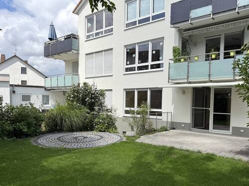 Außenansicht.jpg - 3 Zimmer Etagenwohnung in Möhrendorf