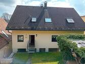 Ansicht vom Garten - *Für mehrere Generationen* Saniertes 2-Fam.-Haus mit Garagen