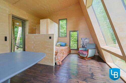 Viel Helligkeit und hohe Decken - 
